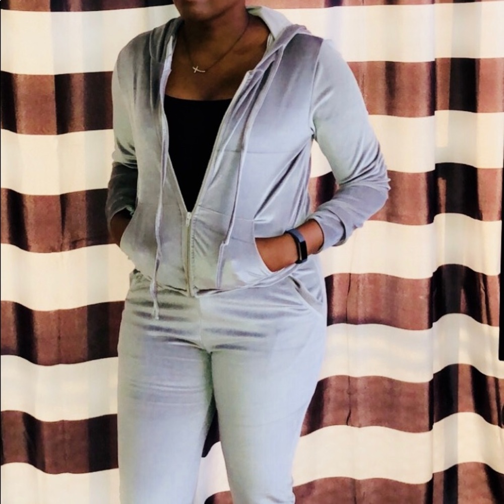 Brand New 2-Piece Metallic Gray Lounge Suit